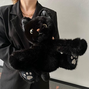 Кот обнимашка