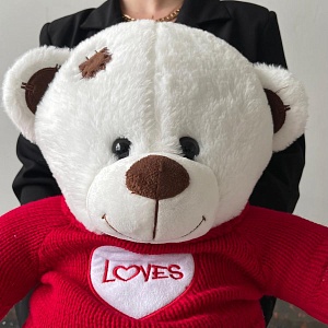 Белый мишка LOVES
