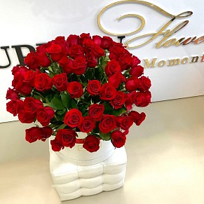 51 Красная роза в коробке (сфера)